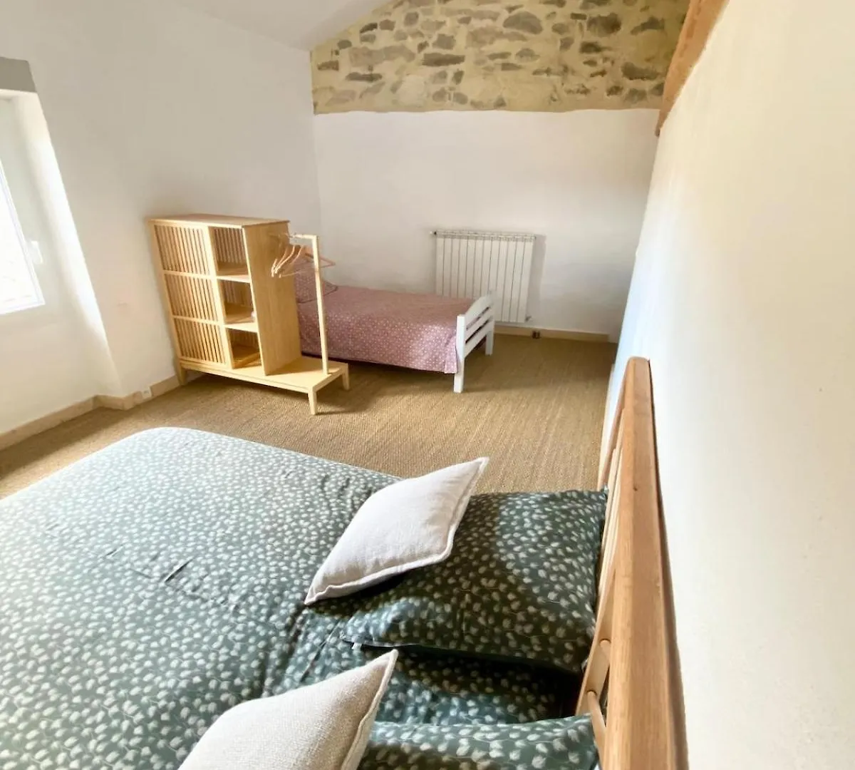Apartment La Conciergerie 05 - Maison De Campagne - Pleine Nature - Sorbiers - 6Pers France